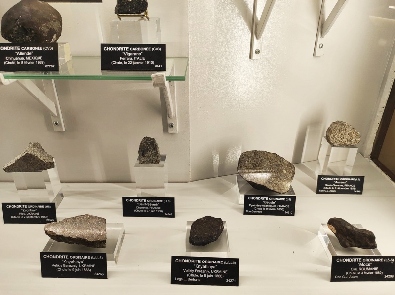 Plik:ParisEdM (meteorite exhibition)-4.jpg