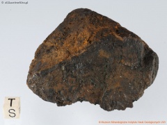 Magura (Muzeum Mineralogiczne UWr) 2.jpg