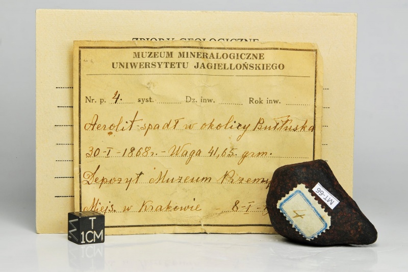 Plik:Pultusk (Muzeum Mineralogiczne UJ)-TJ1.jpg