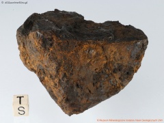 Magura (Muzeum Mineralogiczne UWr) 3.jpg